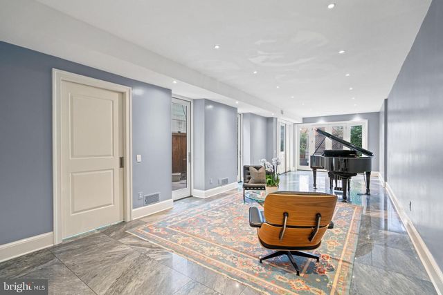 1806 24TH ST NW, Washington, DC 20008