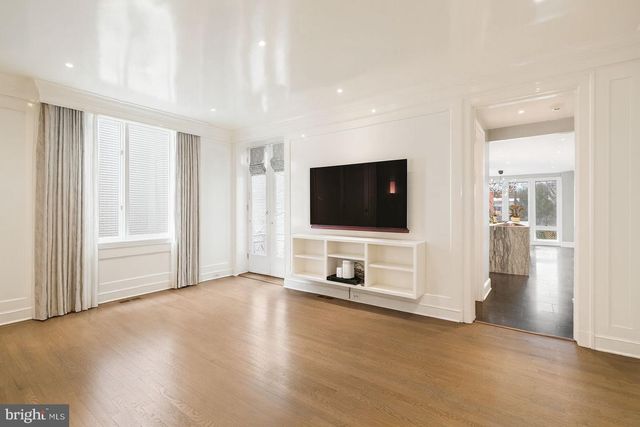 1806 24TH ST NW, Washington, DC 20008