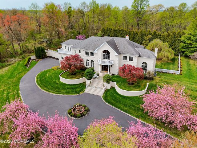 6 Hayes Court, Atlantic Highlands, NJ 07716