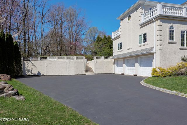6 Hayes Court, Atlantic Highlands, NJ 07716