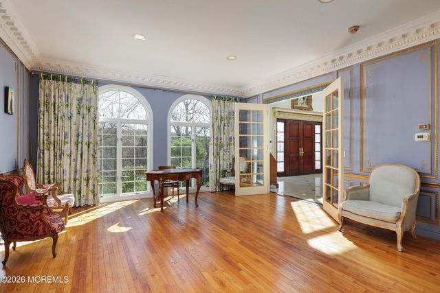 6 Hayes Court, Atlantic Highlands, NJ 07716