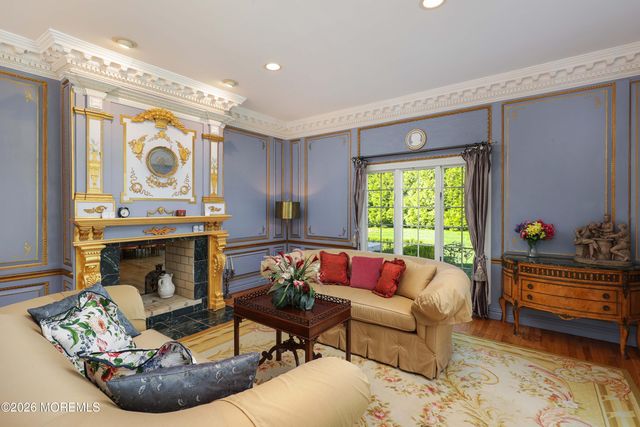 6 Hayes Court, Atlantic Highlands, NJ 07716