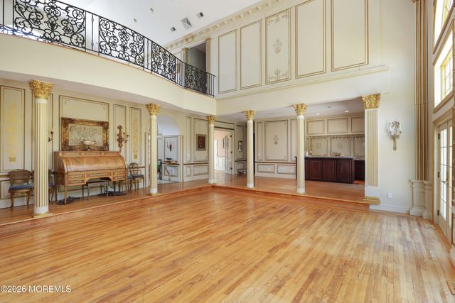 6 Hayes Court, Atlantic Highlands, NJ 07716