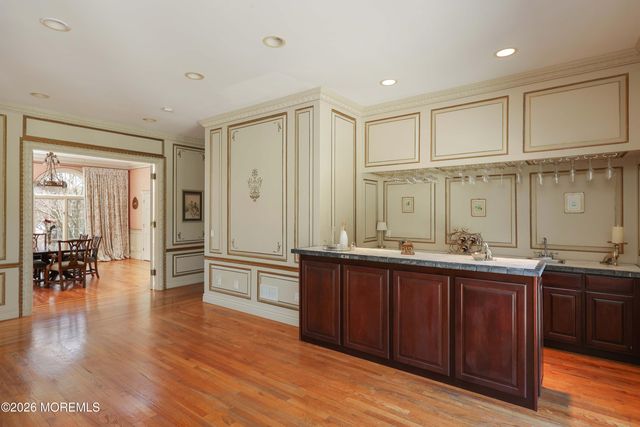 6 Hayes Court, Atlantic Highlands, NJ 07716