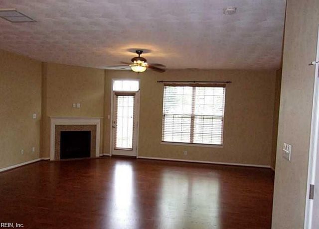 24 Rutland DR, Hampton, VA 23666