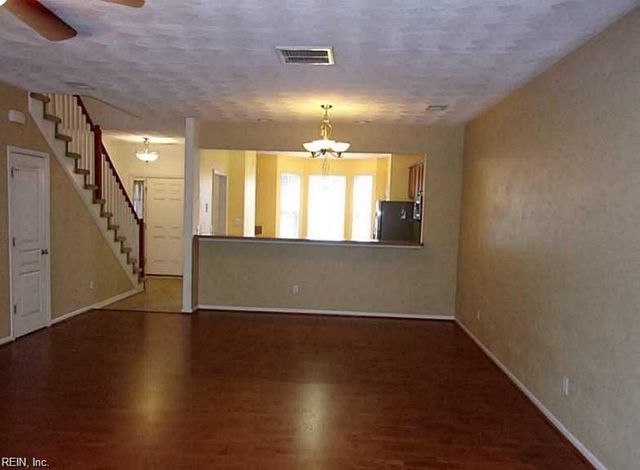 24 Rutland DR, Hampton, VA 23666