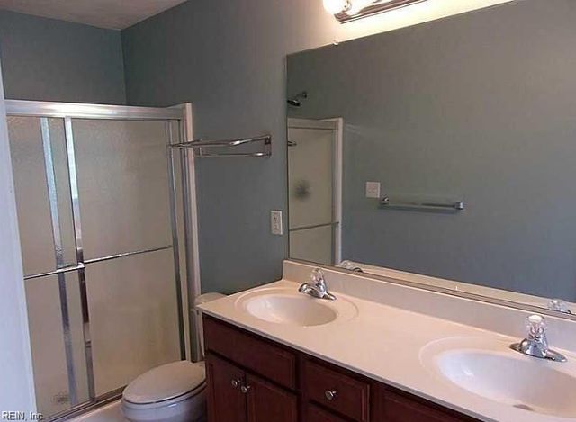 24 Rutland DR, Hampton, VA 23666