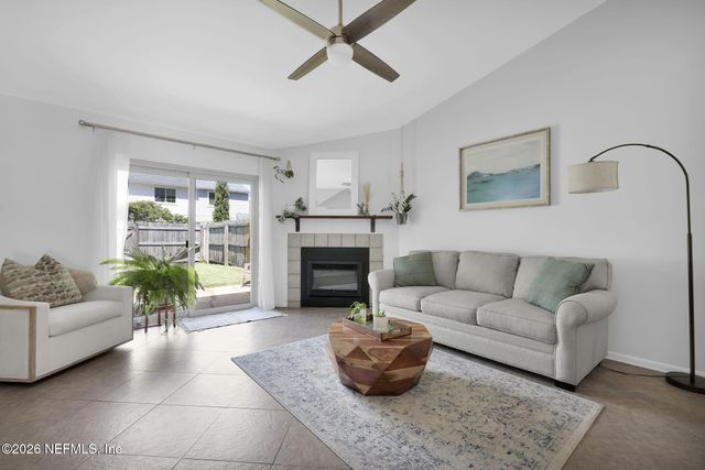 639 AQUATIC Drive, Atlantic Beach, FL 32233
