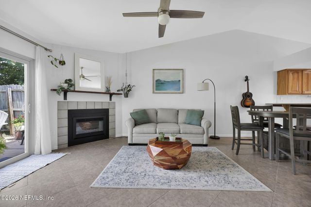 639 AQUATIC Drive, Atlantic Beach, FL 32233