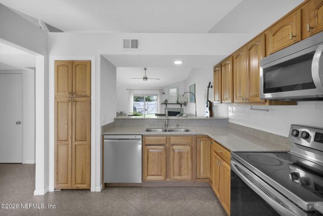 639 AQUATIC Drive, Atlantic Beach, FL 32233