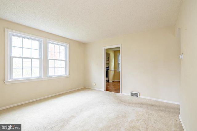 1230 SYLVAN DR, Haddon Heights, NJ 08035
