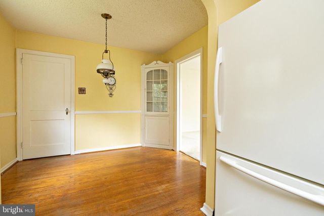 1230 SYLVAN DR, Haddon Heights, NJ 08035