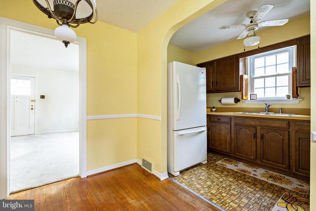 1230 SYLVAN DR, Haddon Heights, NJ 08035