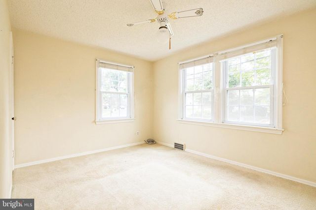 1230 SYLVAN DR, Haddon Heights, NJ 08035