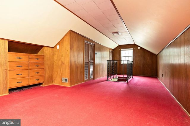 1230 SYLVAN DR, Haddon Heights, NJ 08035