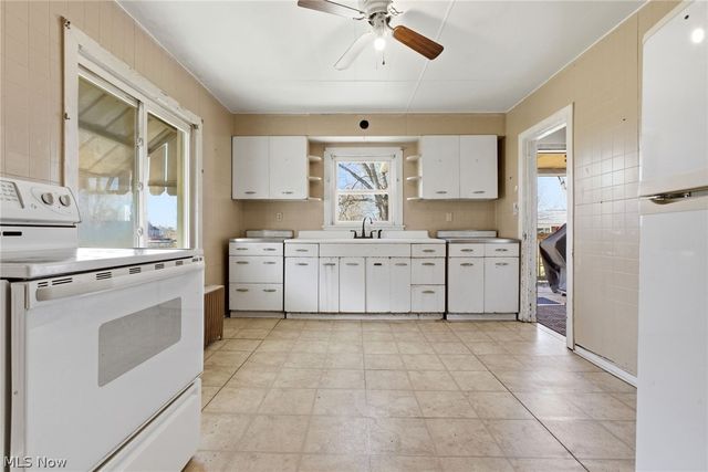 2847 Youngstown Avenue, Mcdonald, OH 44437