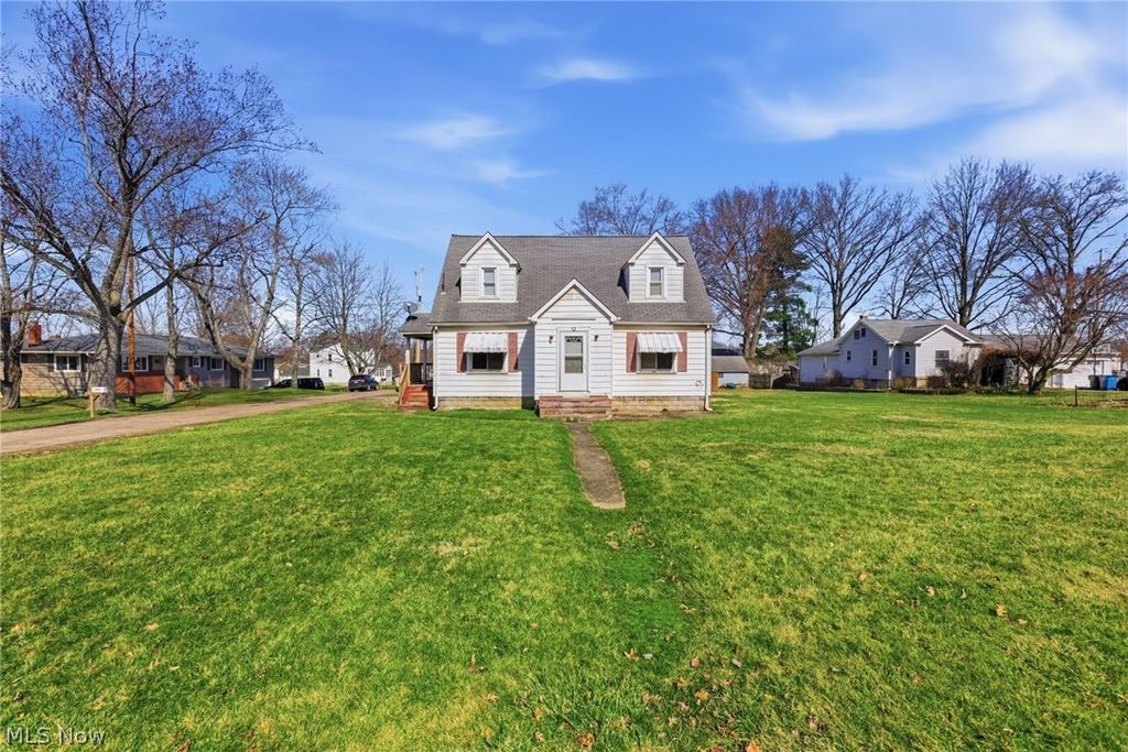 2847 Youngstown Avenue, Mcdonald, OH 44437