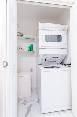 409 Old Country 409, Wenham, MA 01984
