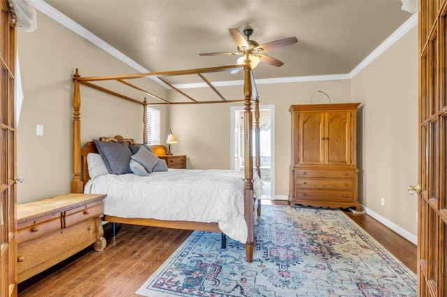 210 River Oaks Drive, Baytown, TX 77523