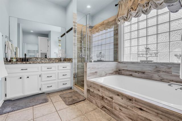 210 River Oaks Drive, Baytown, TX 77523