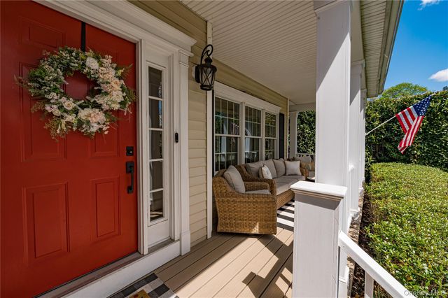 119 6th Street, Saint James, NY 11780