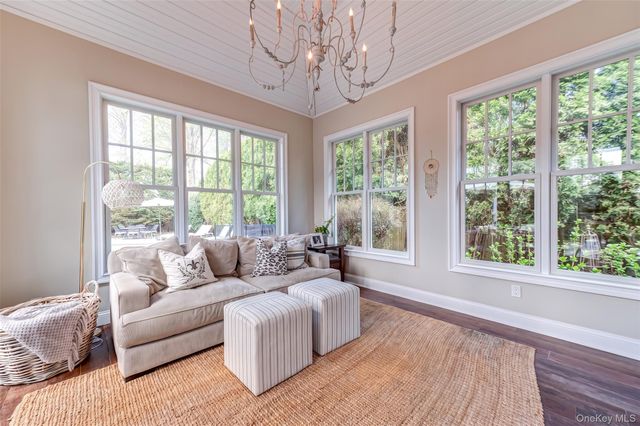 119 6th Street, Saint James, NY 11780
