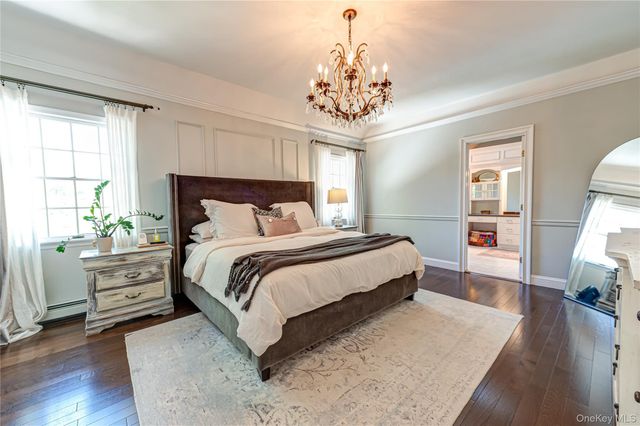 119 6th Street, Saint James, NY 11780