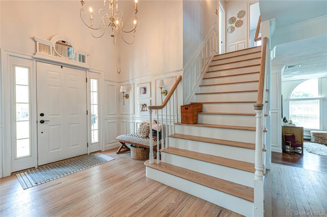 119 6th Street, Saint James, NY 11780