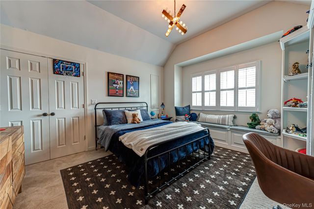 119 6th Street, Saint James, NY 11780