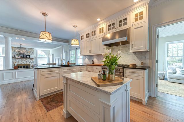 119 6th Street, Saint James, NY 11780