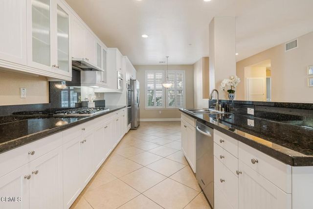 1553 Windshore Way, Oxnard, CA 93035