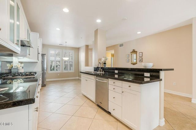 1553 Windshore Way, Oxnard, CA 93035