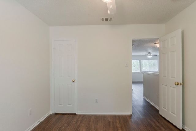 4617 Barnhill Lane, Fort Worth, TX 76135