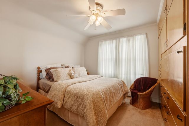 2777 N Staunton Road, Huntington, WV 25702