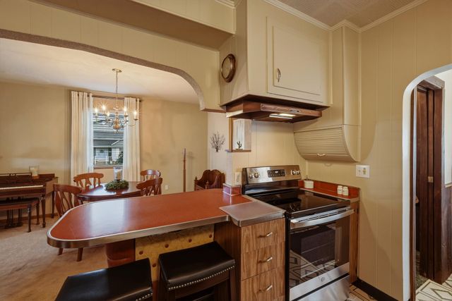 2777 N Staunton Road, Huntington, WV 25702