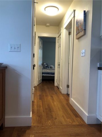 12 Hillside Avenue, Newport, RI 02840