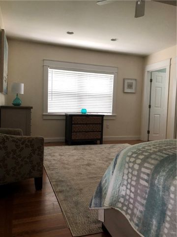 12 Hillside Avenue, Newport, RI 02840