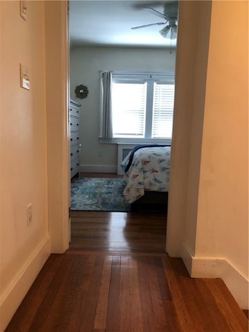 12 Hillside Avenue, Newport, RI 02840