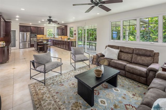 1295 Aulepe Street, Kailua, HI 96734