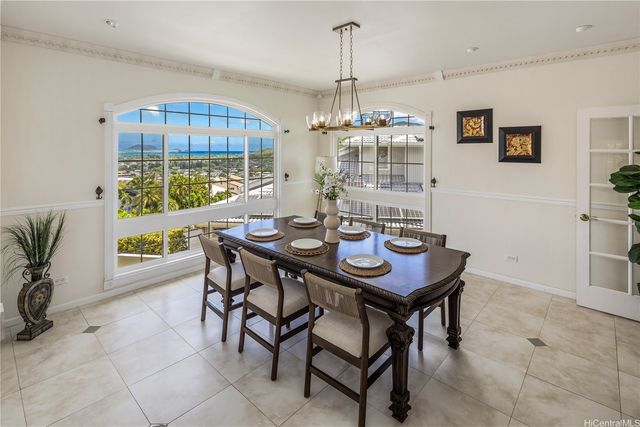 1295 Aulepe Street, Kailua, HI 96734