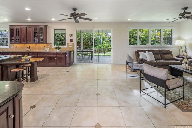 1295 Aulepe Street, Kailua, HI 96734