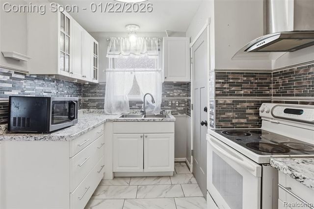 10761 Worden Street, Detroit, MI 48224