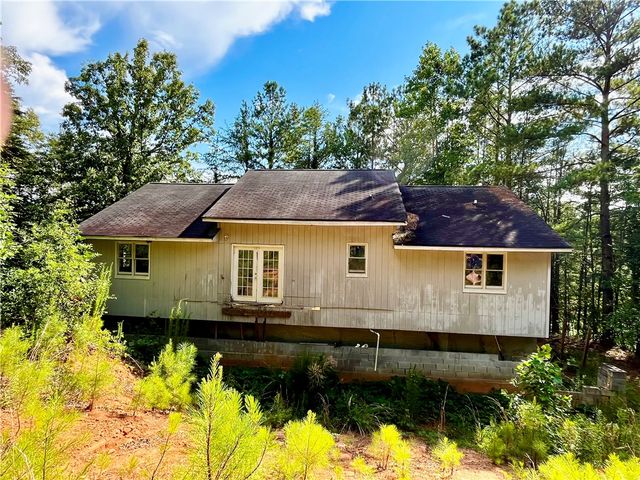 597 Old Hurricane Road, Westminster, SC 29693