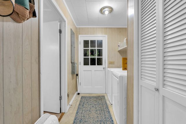 5881 Burgess Falls Rd, Sparta, TN 38583