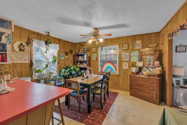 5881 Burgess Falls Rd, Sparta, TN 38583