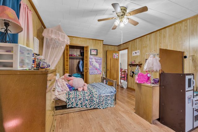 5881 Burgess Falls Rd, Sparta, TN 38583