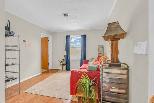 5881 Burgess Falls Rd, Sparta, TN 38583