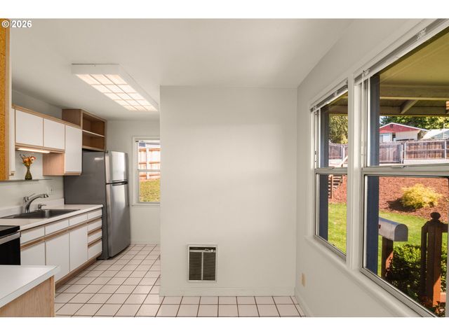 1403 GRAND Blvd, Vancouver, WA 98661