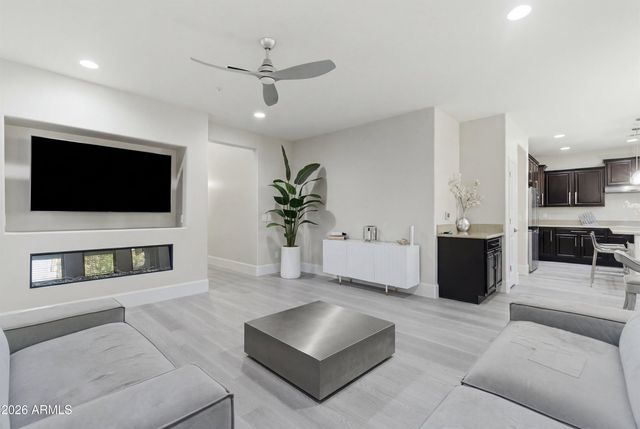 3453 E AZALEA Drive, Gilbert, AZ 85298