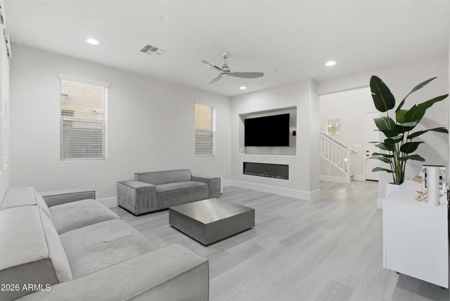 3453 E AZALEA Drive, Gilbert, AZ 85298